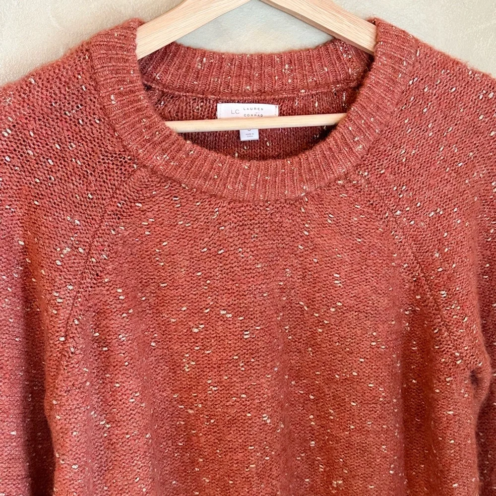 LC Lauren Conrad Speckled Gold Knit Sweater | Small | Like New - Picture 2 of 9
